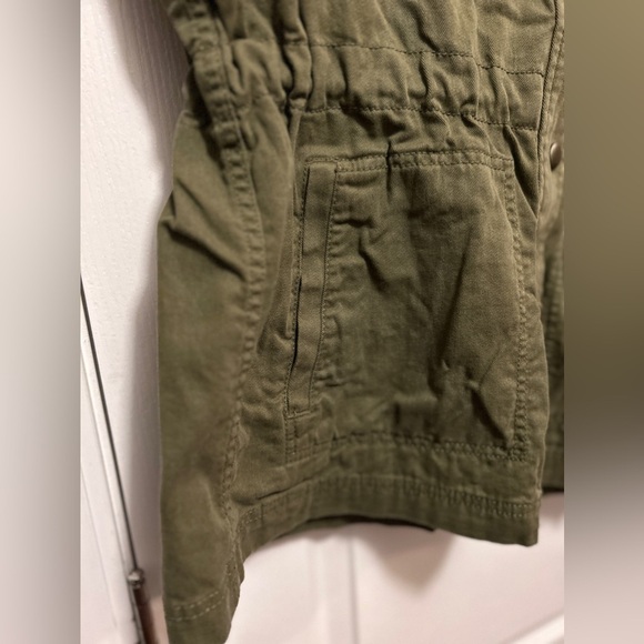 GAP core Utility Jacket Olive Green women’s M military outdoors neutral EUC army - Picture 15 of 16